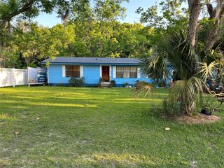 25327 NE STATE ROAD 26, Melrose, FL 32666