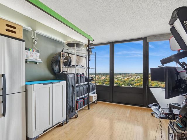 5320 N Sheridan Road 2509, Chicago, IL 60640