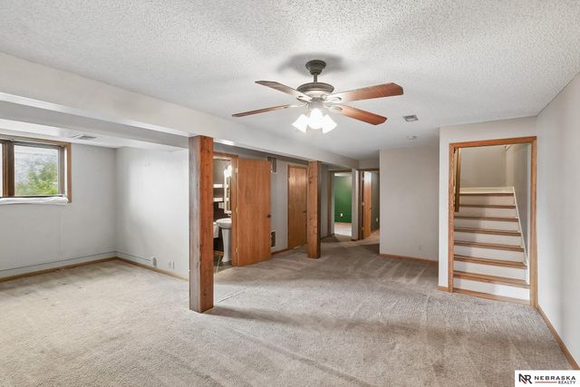8520 Morning Glory Lane, Lincoln, NE 68505