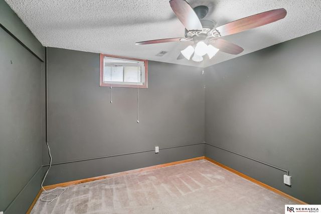 8520 Morning Glory Lane, Lincoln, NE 68505