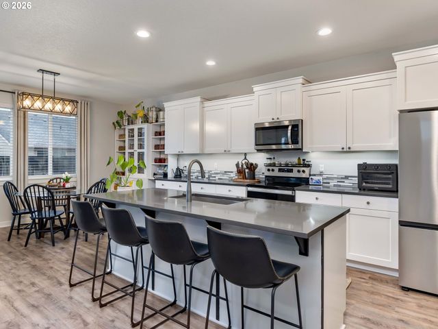 1405 Nw CAMPANELLA Way, Estacada, OR 97023