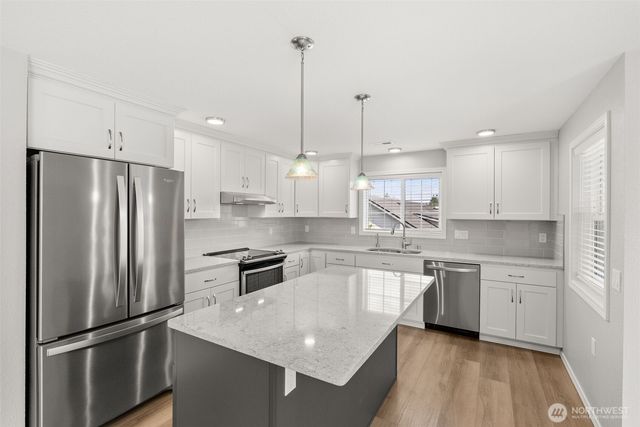 1430 Stillwaters Avenue, Centralia, WA 98531