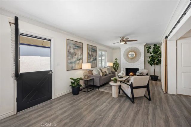 94 Yorktown, Newport Beach, CA 92660