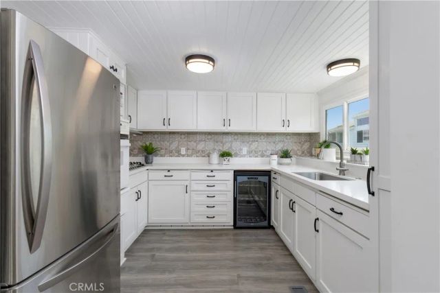 94 Yorktown, Newport Beach, CA 92660