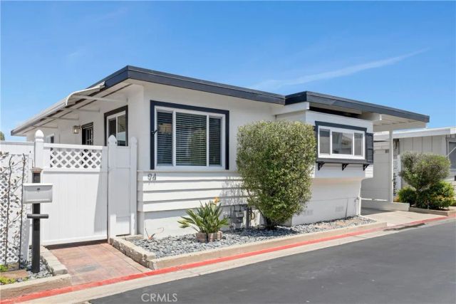 94 Yorktown, Newport Beach, CA 92660