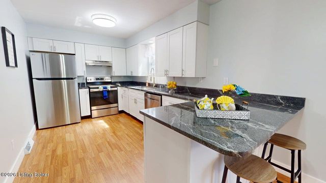 409 College View Dr, Elizabethtown, KY 42701