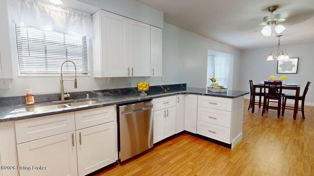 409 College View Dr, Elizabethtown, KY 42701