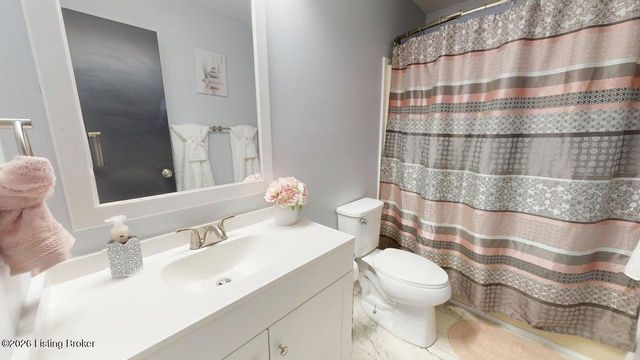 409 College View Dr, Elizabethtown, KY 42701