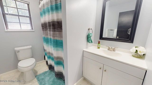409 College View Dr, Elizabethtown, KY 42701