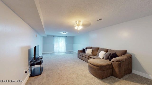 409 College View Dr, Elizabethtown, KY 42701