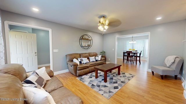 409 College View Dr, Elizabethtown, KY 42701
