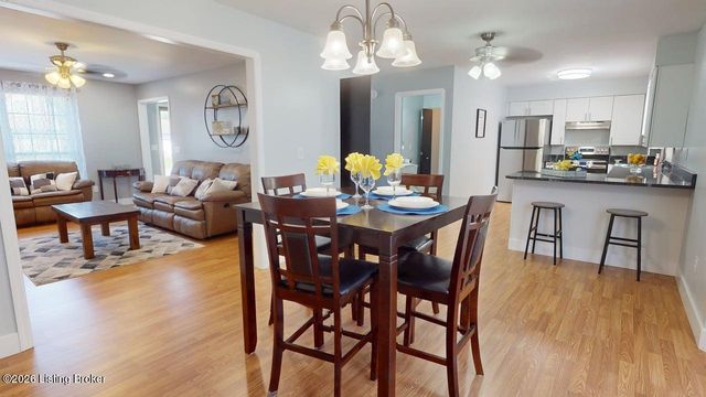409 College View Dr, Elizabethtown, KY 42701