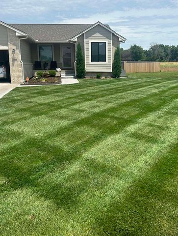 10530 W Wilkinson St, Maize, KS 67101