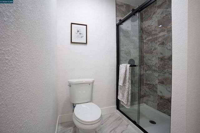 965 Arlington Ave, Oakland, CA 94608