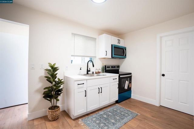 965 Arlington Ave, Oakland, CA 94608