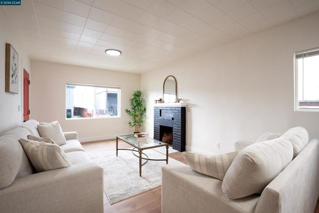 965 Arlington Ave, Oakland, CA 94608