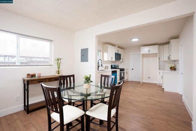 965 Arlington Ave, Oakland, CA 94608