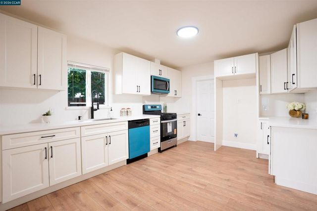 965 Arlington Ave, Oakland, CA 94608