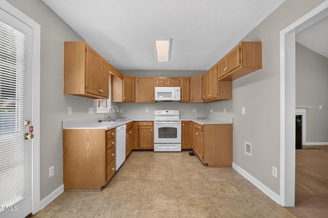 2610 Eldermont Street, Burlington, NC 27215