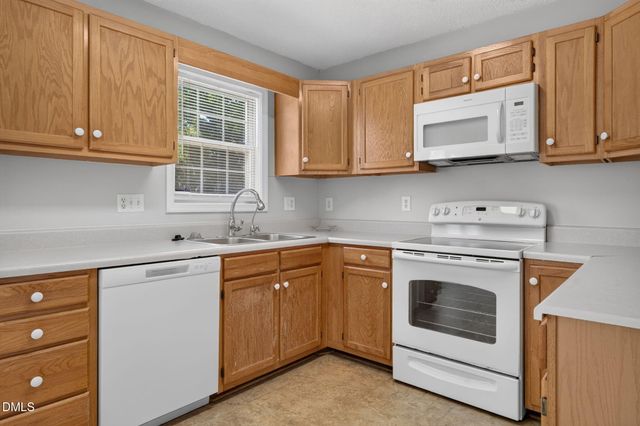 2610 Eldermont Street, Burlington, NC 27215