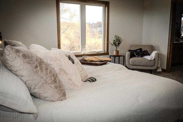 1655 ARNIES COURT, De Pere, WI 54115