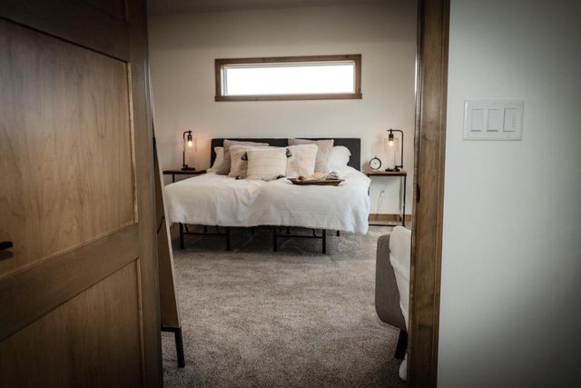 1655 ARNIES COURT, De Pere, WI 54115