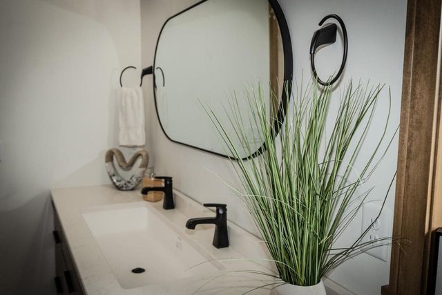 1655 ARNIES COURT, De Pere, WI 54115