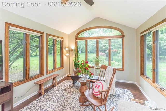 3887 Stonecrest Road, West Bloomfield, MI 48322