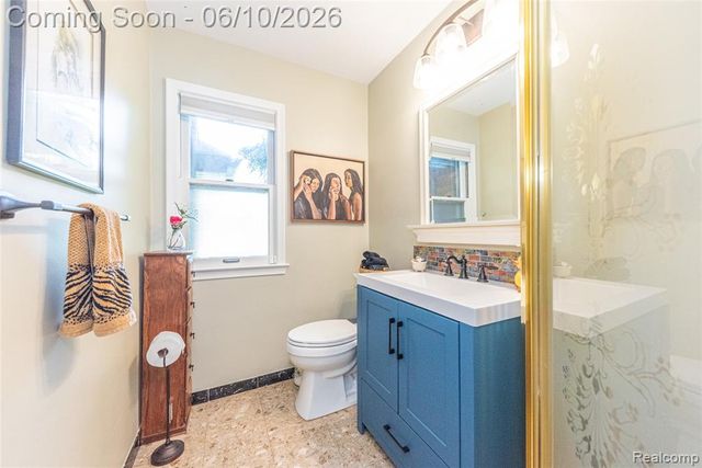 3887 Stonecrest Road, West Bloomfield, MI 48322