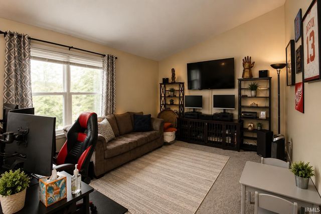 9518 Founders Way, Fort Wayne, IN 46835
