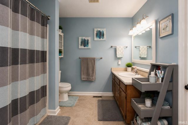 9518 Founders Way, Fort Wayne, IN 46835