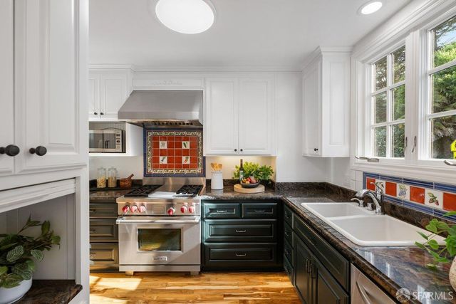 685 Corbett Avenue, San Francisco, CA 94114