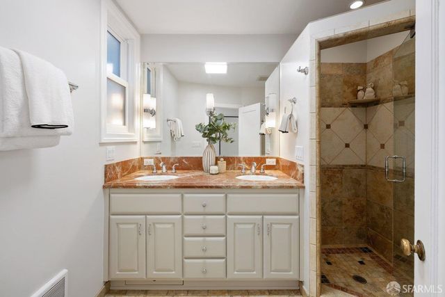 685 Corbett Avenue, San Francisco, CA 94114