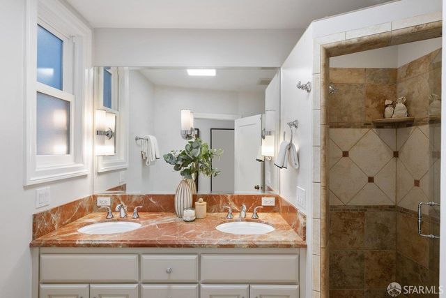685 Corbett Avenue, San Francisco, CA 94114