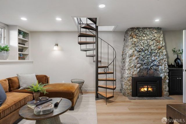 685 Corbett Avenue, San Francisco, CA 94114