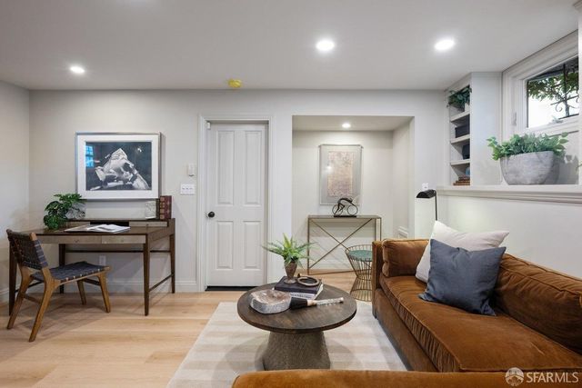 685 Corbett Avenue, San Francisco, CA 94114
