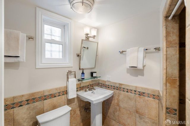 685 Corbett Avenue, San Francisco, CA 94114