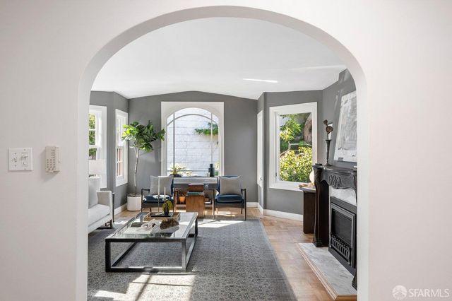 685 Corbett Avenue, San Francisco, CA 94114