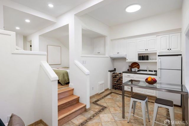 685 Corbett Avenue, San Francisco, CA 94114