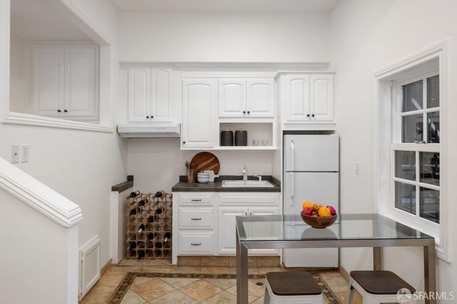 685 Corbett Avenue, San Francisco, CA 94114