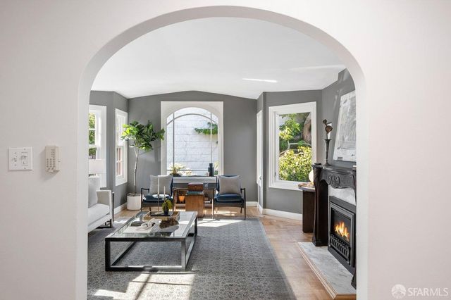 685 Corbett Avenue, San Francisco, CA 94114