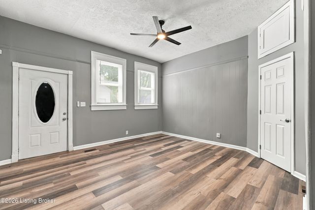 1439 S 8th St, Louisville, KY 40208