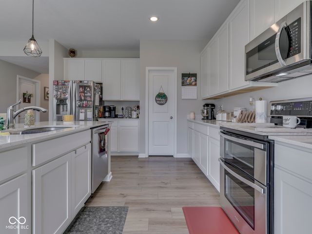 1213 Andromeda Drive, Franklin, IN 46131