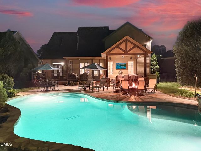 960 Shasta Daisy Drive, Wake Forest, NC 27587