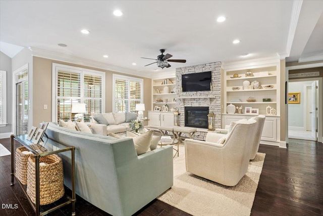 960 Shasta Daisy Drive, Wake Forest, NC 27587