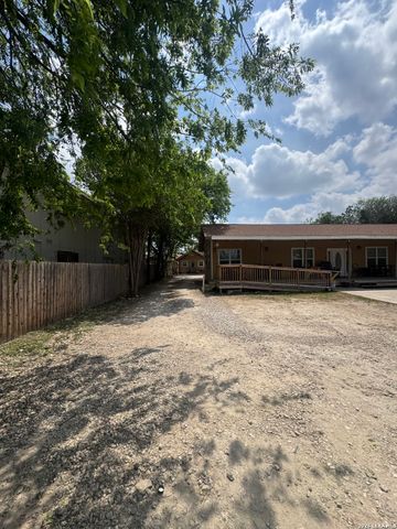 210 W Quill, San Antonio, TX 78228