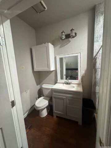 210 W Quill, San Antonio, TX 78228