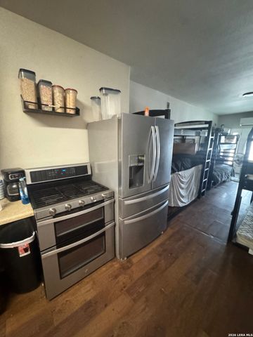 210 W Quill, San Antonio, TX 78228