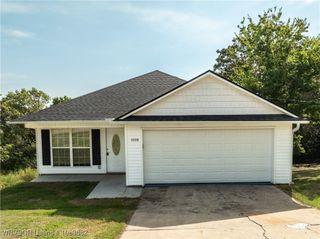 1008 Pernot Street, Van Buren, AR 72956