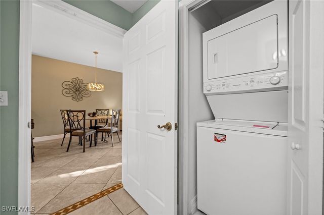 9175 Celeste DR 306, Naples, FL 34113